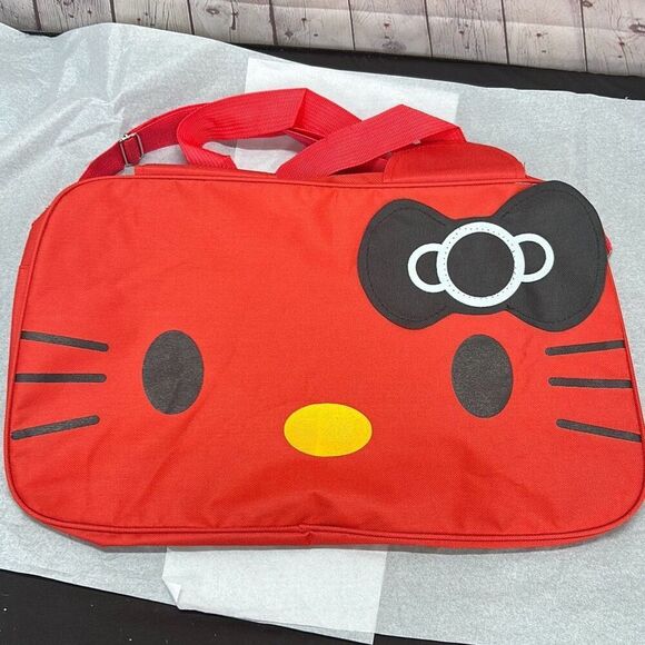 Hello Kitty Duffel Bag - Picture 1 of 4